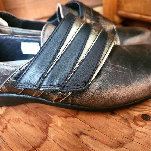NAOT RAPOKA METALLIC DISTRESSED LEATHER WOMEN SHIE SIZE 38/ 7 - Picture 6 of 12